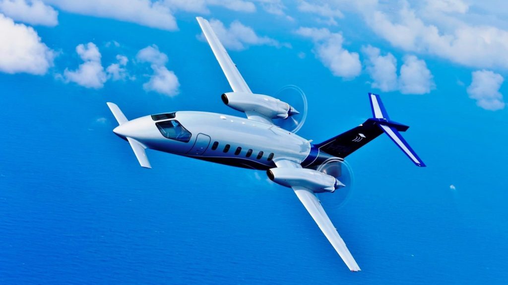PIAGGIO P.180 AVANTI — фото 1