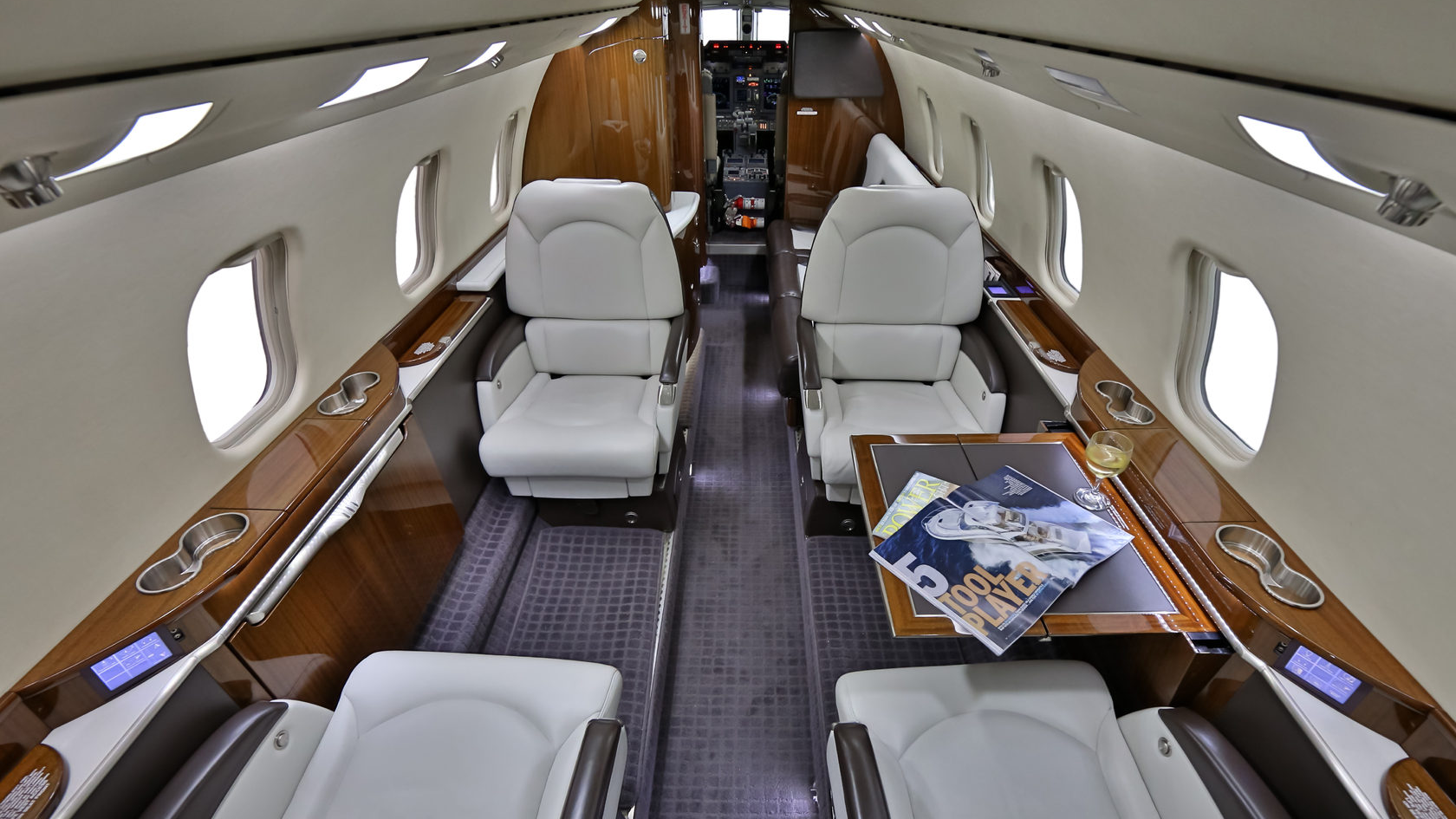BOMBARDIER LEARJET 60XR — фото 3