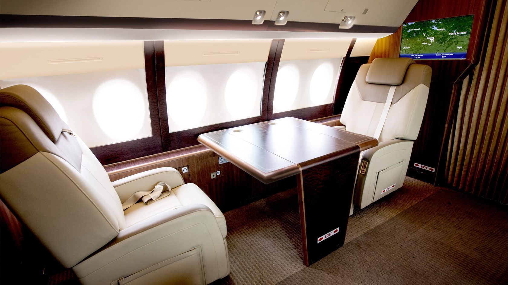 SUKHOI BUSINESS JET — фото 2